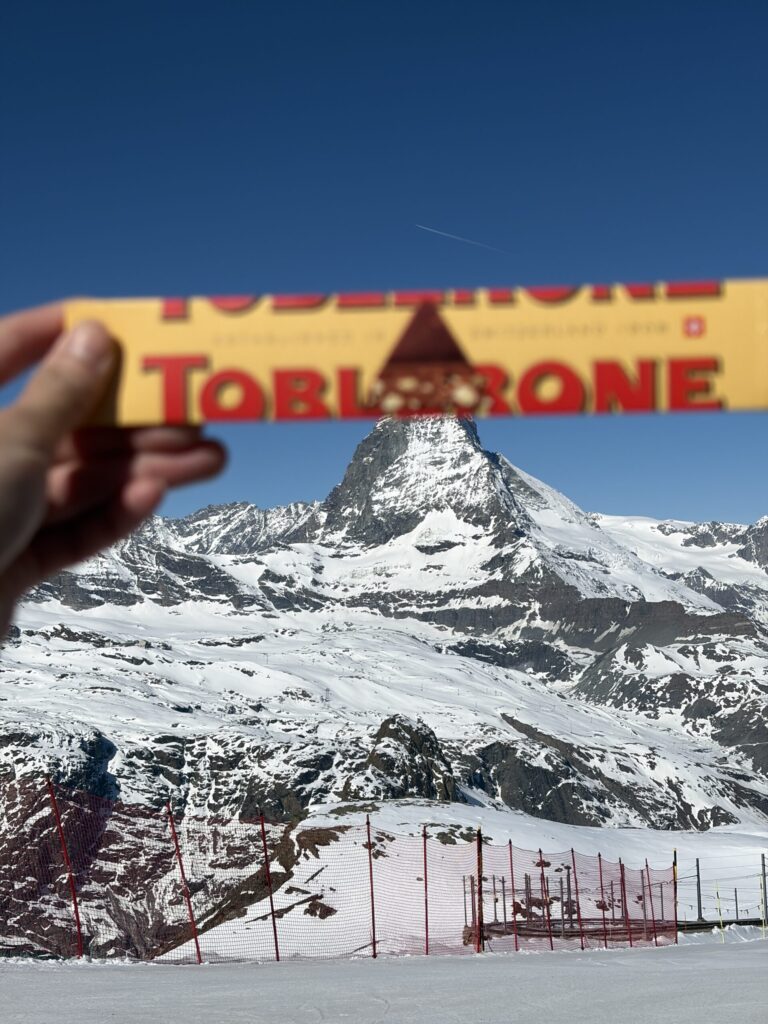 マッターホルンとToblerone